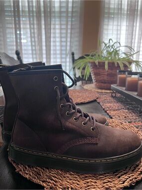 Dr. Martens Zavala brown leather slim sole boots